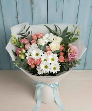 Букет цветов из:  Розы, Лизиантусы и Хризантемы в Ревде Мурманской области
