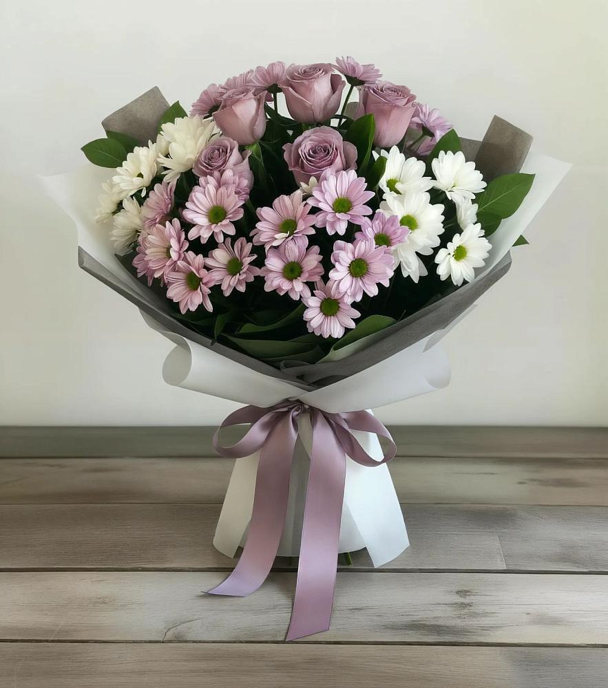 Букет цветов из: Хризантемы и Розы в Ревде Мурманской области