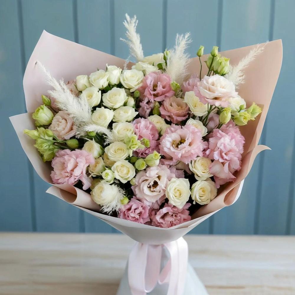 Букет цветов из: Альстромерии и Розы в Ревде Мурманской области