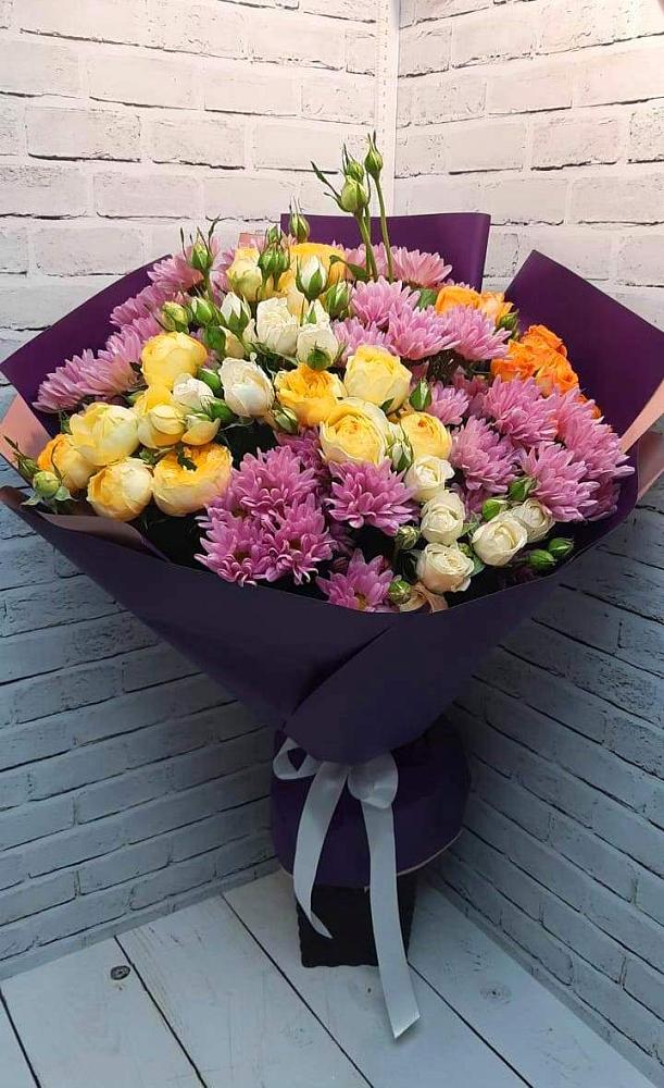 Букет цветов из: Хризантемы и Розы в Ревде Мурманской области