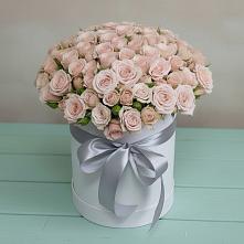 Цветочная композиция из Розы в шляпной коробке в Ревде Мурманской области