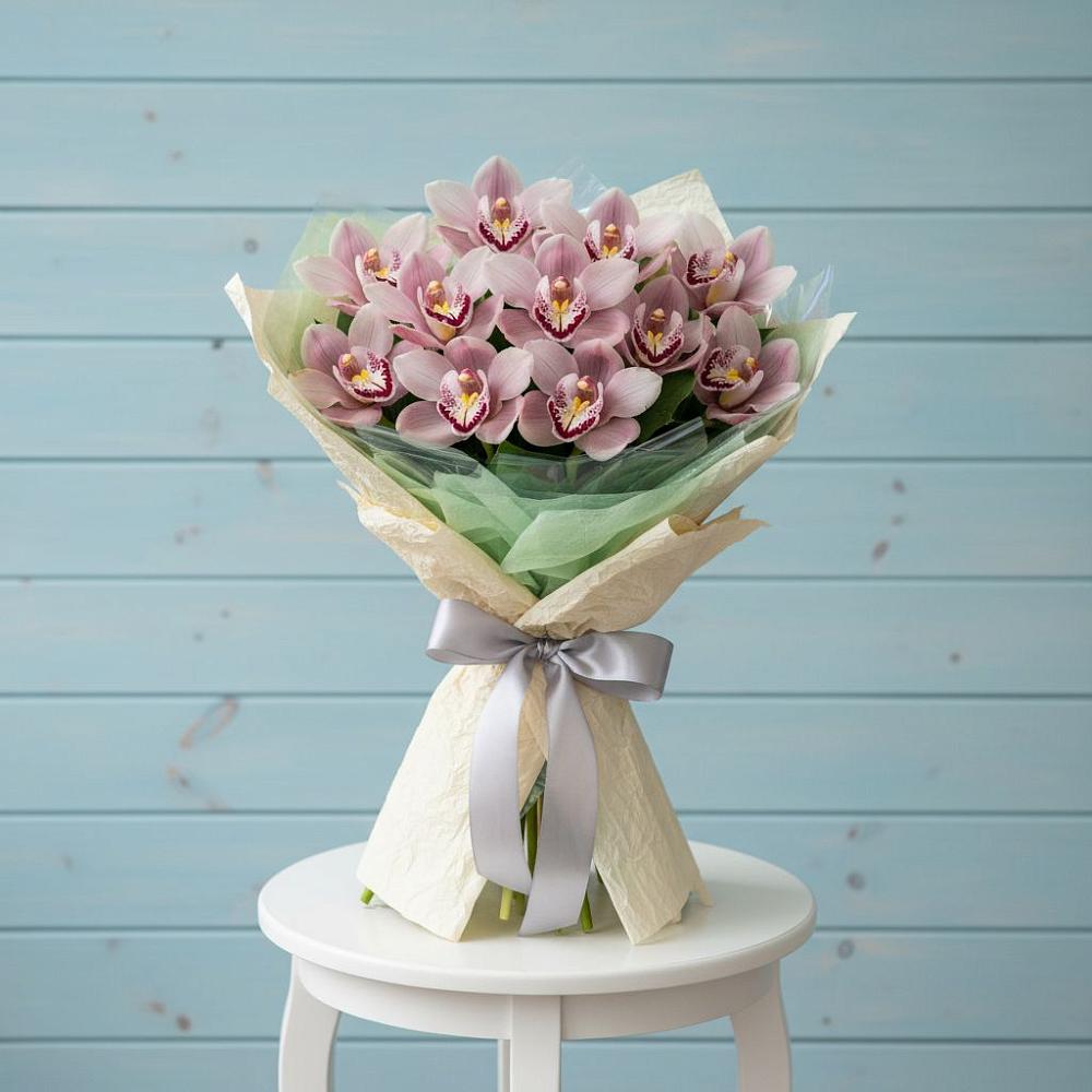 Букет цветов из: Орхидеи и Розы в Ревде Мурманской области