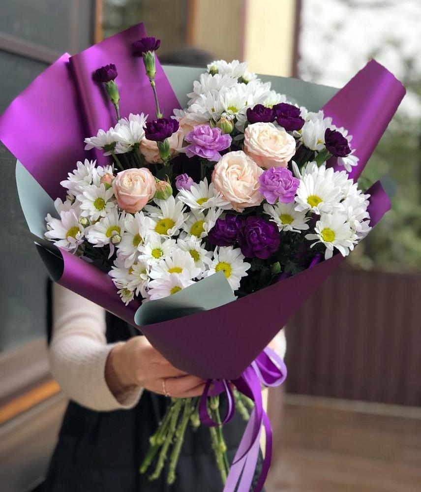 Букет цветов из: Хризантемы, Гвоздики и Розы в Ревде Мурманской области