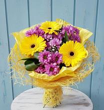 Букет цветов из:  Хризантемы и Герберы в Ревде Мурманской области