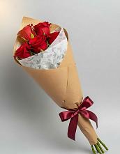 Букет цветов из:  Розы в Ревде Мурманской области
