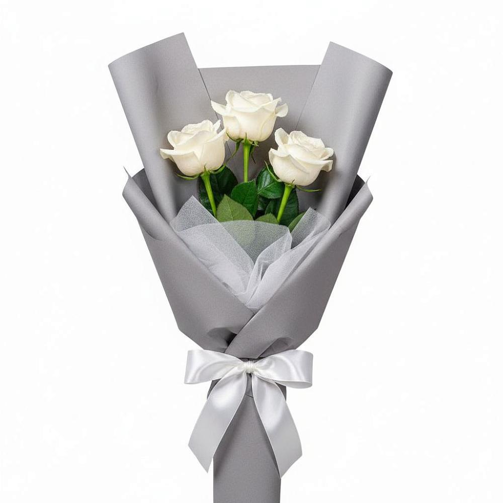 Букет 3 белые розы в Ревде Мурманской области