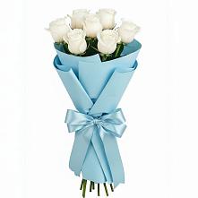 Букет 7 белых роз Проуд в Ревде Мурманской области