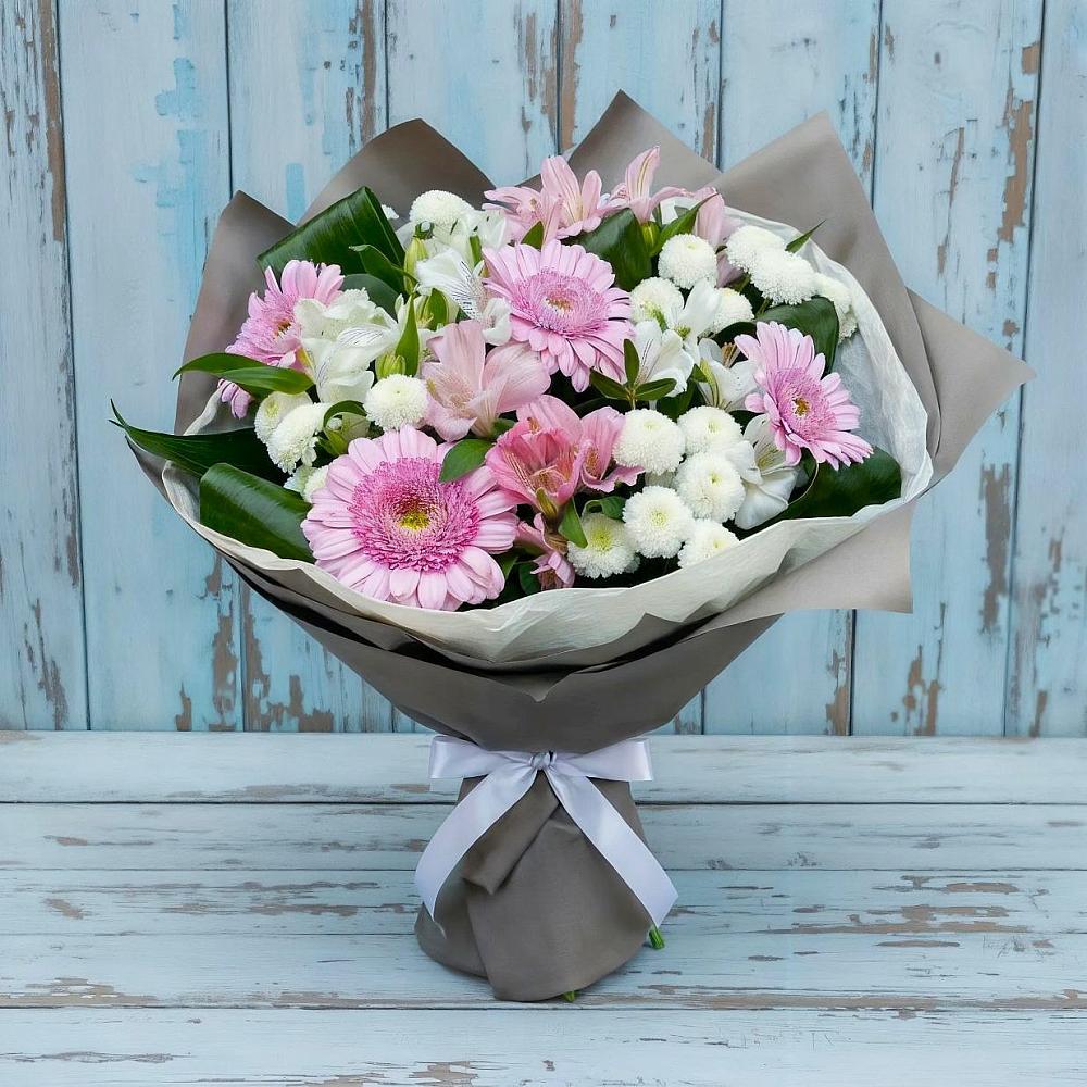 Букет цветов из: Герберы, Альстромерии и Хризантемы в Ревде Мурманской области